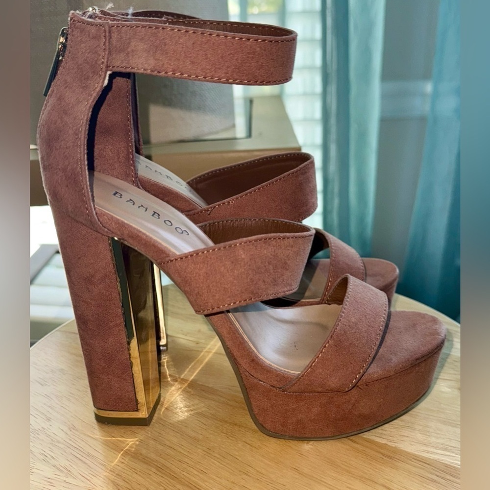 Brown Suede and Metallic Gold Trimmed Bamboo Platform Heels Size 6